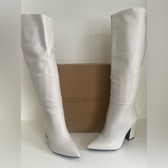 Steve Madden Shoes - NEW Steve Madden Showbiz boots